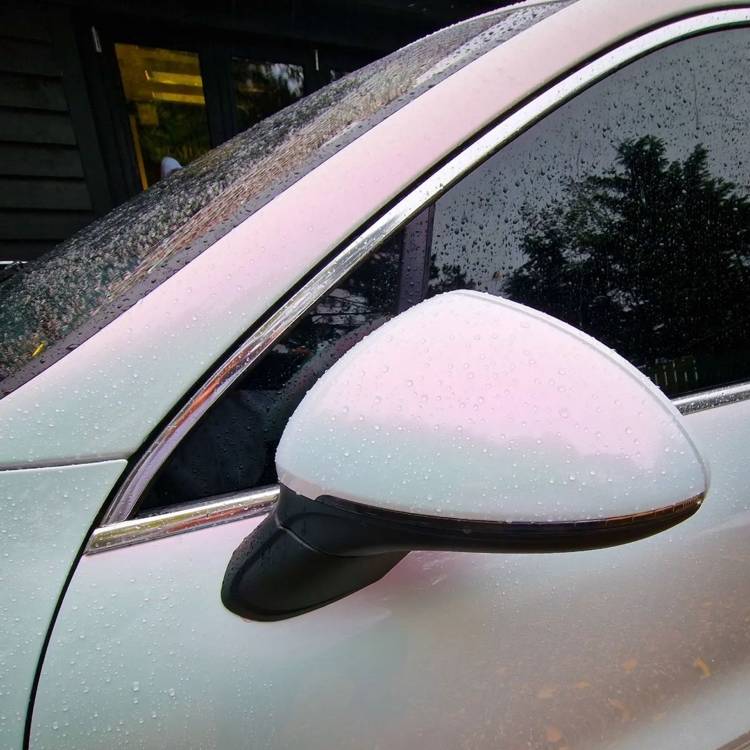 グロス ダイヤモンド DCH02-HD Aurora White オーロラホワイト カーラッピングフィルム