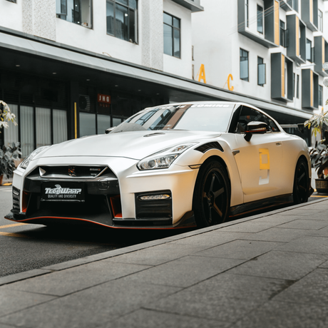 車のラッピングに必要なカーラッピングフィルムの量は？完全ガイド